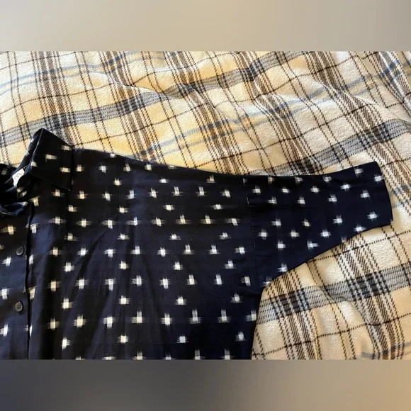 Black drop-shoulder 100% cotton button-down shirt - Picture 3 of 4